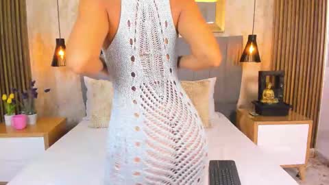 Carolina Paez online show from September 9, 2025, 12:26 pm