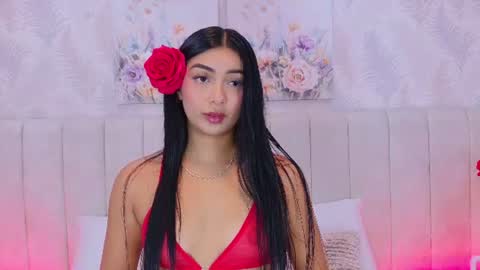 Snapshot of megan_cruzgb chatting on July 18, 2026, 12:31 pm Carolina Paez online show from July 18, 2026, 12:31 pm