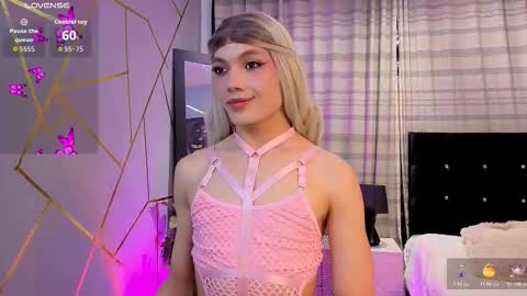 megan do santos online show from November 5, 2025, 8:53 pm