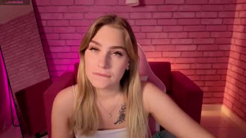 megan_gonzalezzz online show from June 2, 2026, 12:45 am