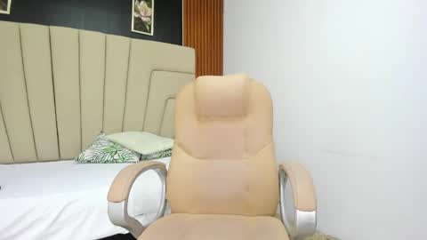 Megan online show from September 23, 2025, 3:31 am