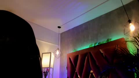    online show from February 7, 2025, 2:40 am