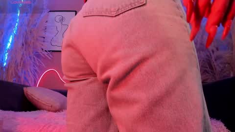     online show from December 29, 2024, 10:56 am