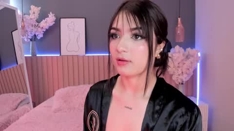     online show from February 14, 2025, 4:09 pm