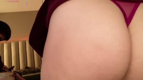     online show from September 30, 2025, 12:32 pm