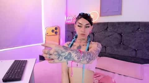 megan_morphy online show from March 27, 2026, 1:33 pm