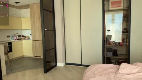 Megan   inst meg myersss online show from April 20, 2026, 9:23 am