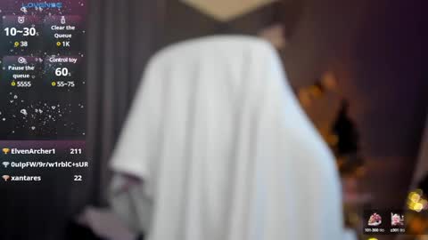 Megan Nelson online show from December 24, 2024, 1:28 pm