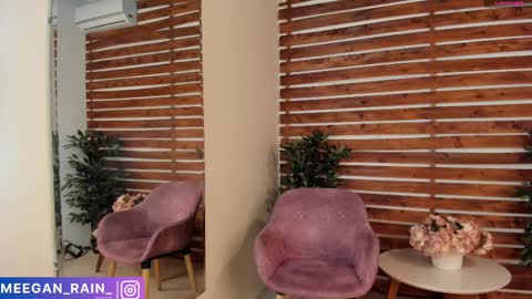 megan_raiin online show from March 11, 2025, 6:43 am