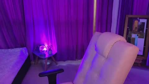 Snapshot of megan_ricci chatting on July 12, 2026, 10:34 pm Laura online show from July 12, 2026, 10:34 pm