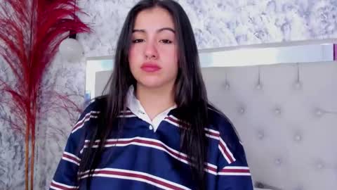 MEGAN  online show from December 4, 2025, 11:19 am