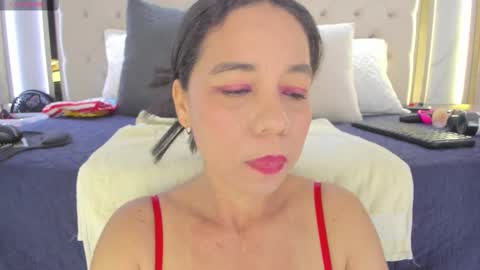 Snapshot of megan_rous2 chatting on February 13, 2025, 12:57 am megan online show from February 13, 2025, 12:57 am