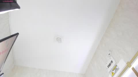 Snapshot of megan_rous2 chatting on February 13, 2025, 10:12 am megan online show from February 13, 2025, 10:12 am