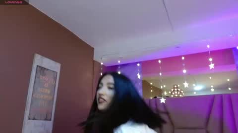 Snapshot of megan_saint chatting on June 1, 2026, 1:24 pm megan_saint online show from June 1, 2026, 1:24 pm