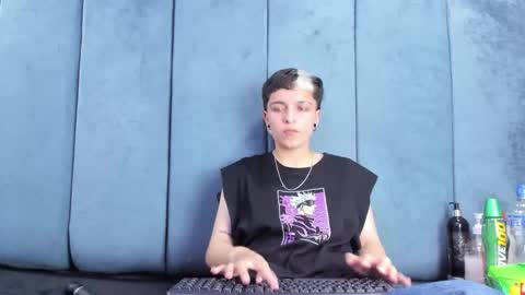 megan_thompsonn_ online show from April 15, 2026, 2:29 am