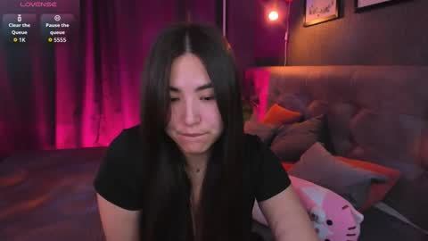 Megan online show from November 12, 2025, 12:33 am