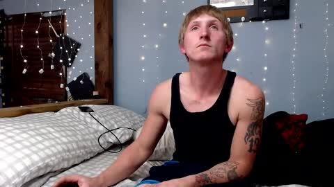 Snapshot of meganandeddie6715 chatting on December 5, 2024, 5:37 am eddie and megan online show from December 5, 2024, 5:37 am