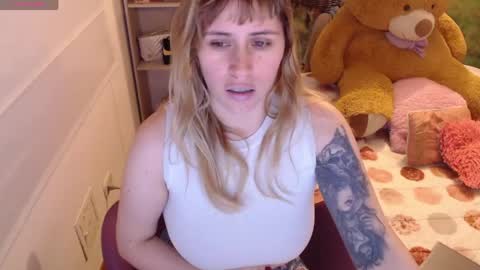 MEGAN online show from April 21, 2026, 10:10 am