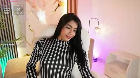 Megan Lowell online show from December 3, 2025, 7:34 pm