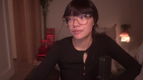 Snapshot of meganmei666 chatting on December 22, 2024, 2:39 am for more 3 online show from December 22, 2024, 2:39 am