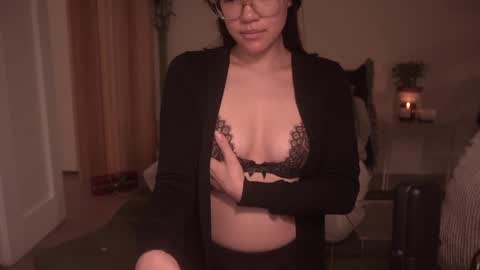 Snapshot of meganmei666 chatting on December 25, 2024, 5:48 am for more 3 online show from December 25, 2024, 5:48 am