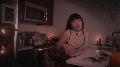 Snapshot of meganmei666 chatting on October 31, 2025, 2:12 am for more 3 online show from October 31, 2025, 2:12 am