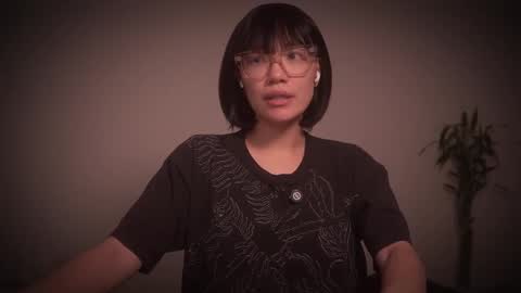 Snapshot of meganmei666 chatting on November 19, 2025, 3:17 am for more 3 online show from November 19, 2025, 3:17 am