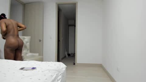 meganmir1 online show from November 10, 2025, 6:01 am