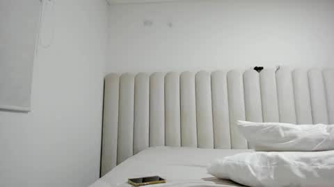 meganmir1 online show from April 1, 2026, 6:58 am