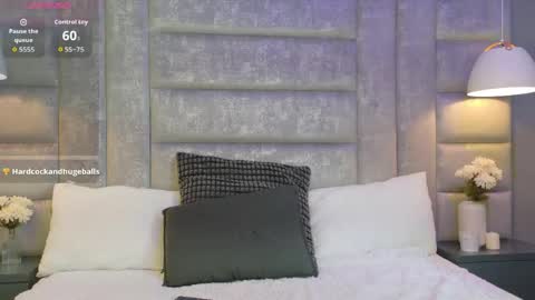 meganmonroee_ online show from May 4, 2026, 10:50 pm