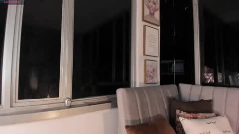 Snapshot of megann__sweet chatting on March 5, 2025, 10:44 am Mara online show from March 5, 2025, 10:44 am