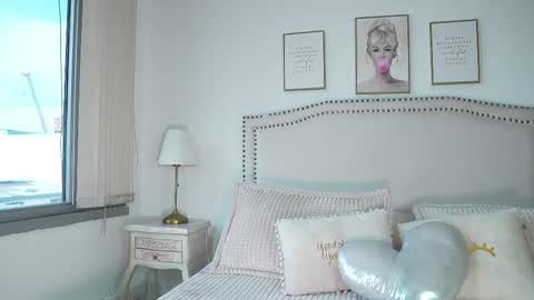 Snapshot of megann__sweet chatting on December 5, 2025, 1:52 pm Mara online show from December 5, 2025, 1:52 pm