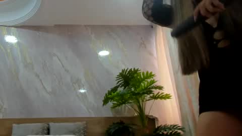 Megan online show from October 17, 2025, 2:52 pm