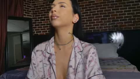 Megan online show from October 5, 2025, 4:22 am