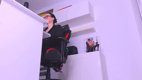 Megan online show from December 21, 2024, 4:36 pm