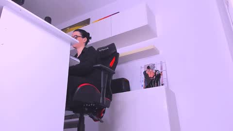 Megan online show from December 21, 2024, 9:15 pm