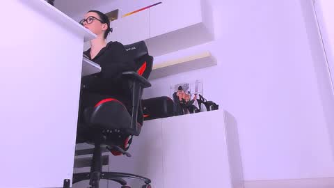 Megan online show from December 28, 2024, 9:30 pm