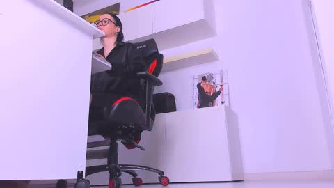 Megan online show from January 17, 2025, 8:55 pm