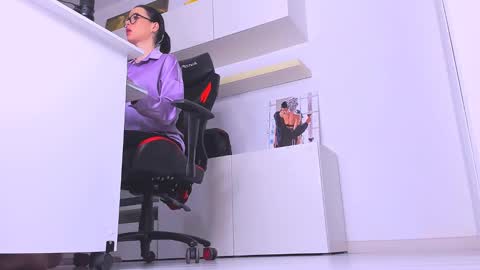 Megan online show from February 2, 2025, 10:39 pm