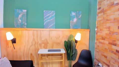 Megan online show from April 16, 2026, 12:06 pm