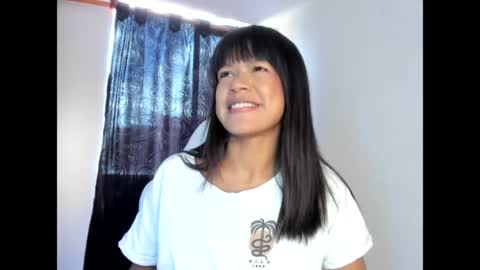 Snapshot of meganthompsonn chatting on June 1, 2026, 7:04 pm Megan online show from June 1, 2026, 7:04 pm