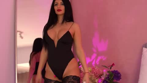 Snapshot of meganvond chatting on March 11, 2026, 5:35 am meganvond online show from March 11, 2026, 5:35 am