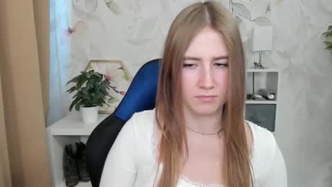 Megan online show from September 26, 2025, 5:44 am