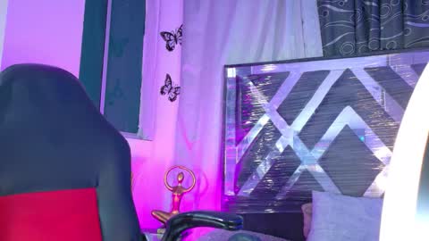 meggan online show from March 1, 2026, 11:23 am