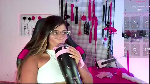 Your best slave  online show from February 5, 2025, 8:46 pm