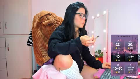 Juli online show from May 27, 2026, 2:30 am