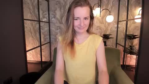 Meggy online show from November 7, 2025, 1:33 pm