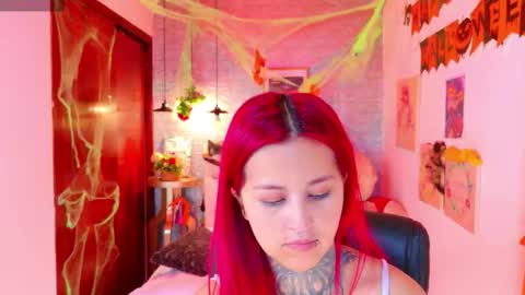 Snapshot of meghan_nill chatting on October 30, 2025, 2:46 am Meghan online show from October 30, 2025, 2:46 am