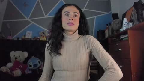 Alejandra 3 online show from October 5, 2025, 7:07 am