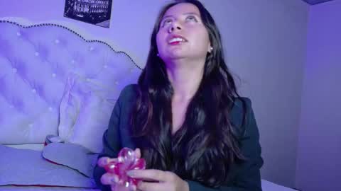 Mei online show from March 8, 2026, 12:08 am